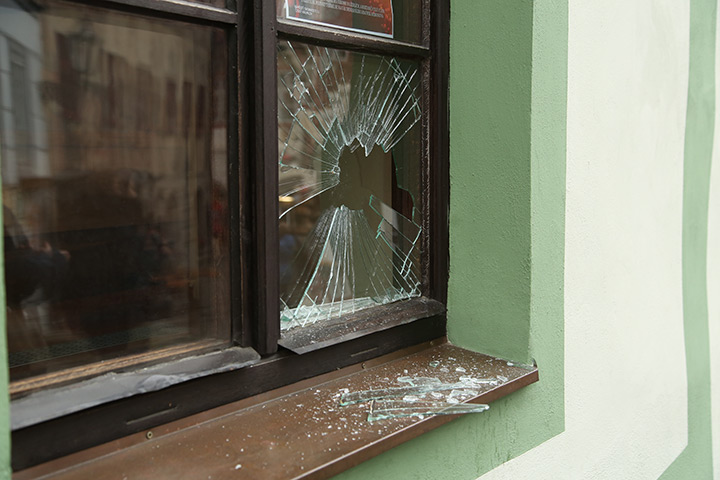 A2B Glass are able to board up broken windows while they are being repaired in Cambridge.